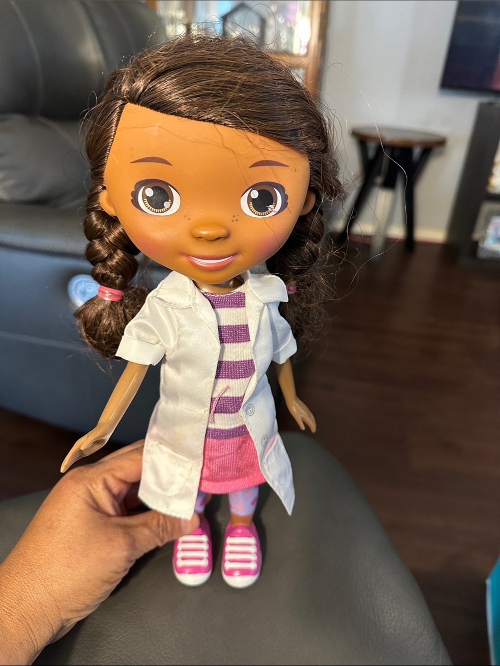 Disney Doc McStuffins 11.5-inch articulated doll by Just Play.